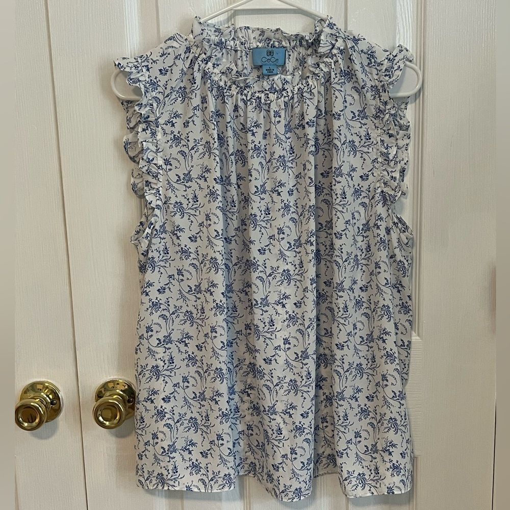 CeCe Womens Large Blue & White Floral Polyester Sleeveless Ruffled Blouse
